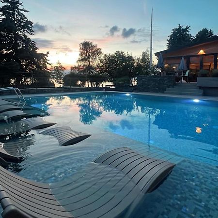 Lago Hotel Lagadin Buitenkant foto