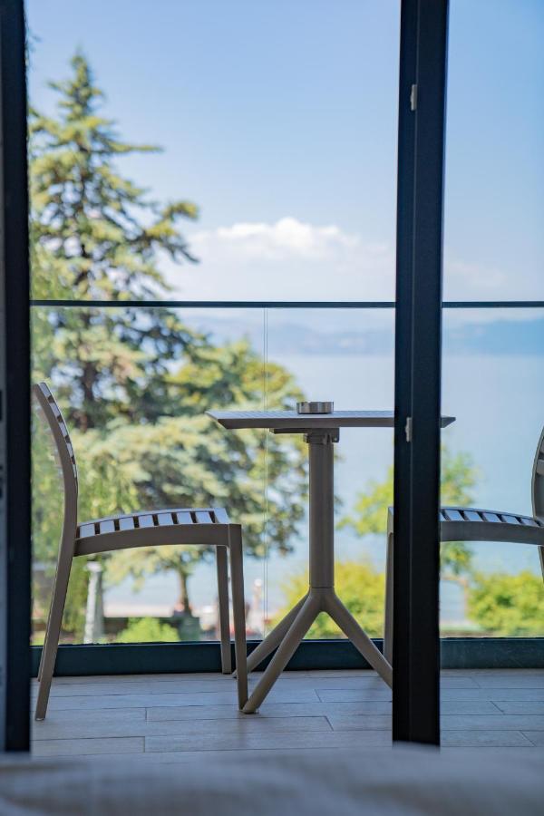 Lago Hotel Lagadin Buitenkant foto