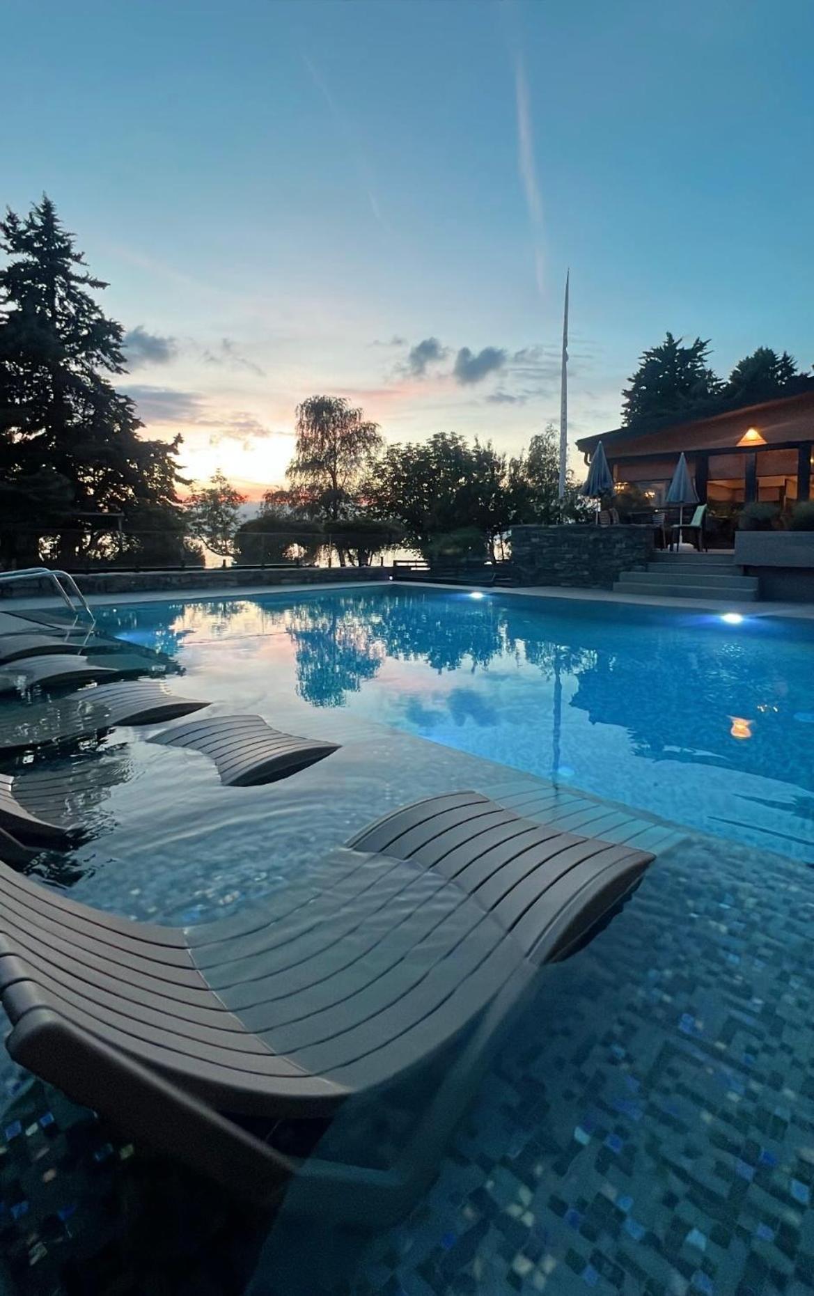 Lago Hotel Lagadin Buitenkant foto